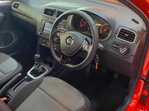 Volkswagen Polo sedan 1.6 Comfortline - Image 11