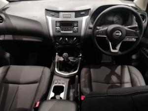 Nissan Navara 2.5DDTi double cab SE - Image 5