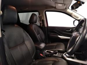 Nissan Navara 2.3D double cab 4x4 LE auto - Image 6