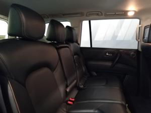 Nissan Patrol 5.6 V8 LE Premium 4WD - Image 8