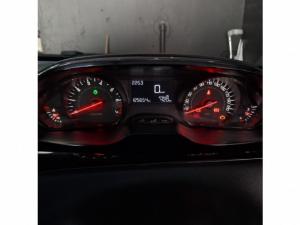Peugeot 208 5-door 1.2 Access - Image 10