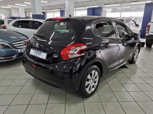 Peugeot 208 5-door 1.2 Access - Image 3