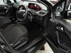 Peugeot 208 5-door 1.2 Access - Image 7