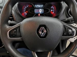 Renault Captur 66kW turbo Blaze - Image 25