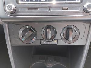 Volkswagen Polo Vivo hatch 1.4 Comfortline - Image 15