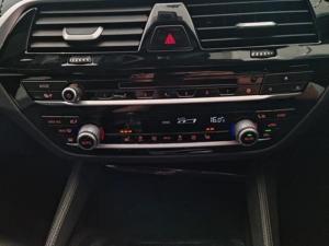 BMW 520d M Sport automatic - Image 16
