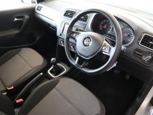 Volkswagen Polo sedan 1.4 Comfortline - Image 10