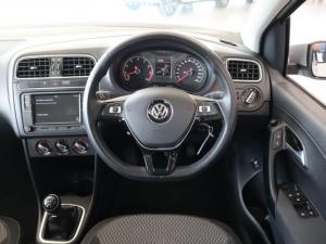 Volkswagen Polo sedan 1.4 Comfortline - Image 11