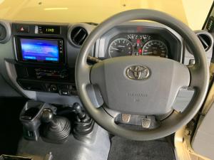 Toyota Land Cruiser 79 Land Cruiser 79 4.0 V6 - Image 10