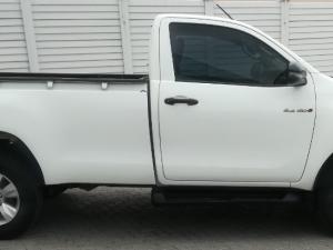 Toyota Hilux 2.4GD-6 SRX auto - Image 8