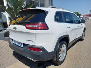 Jeep Cherokee 3.2L Limited - Image 5