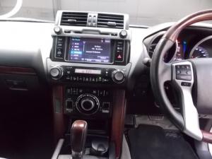 Toyota Land Cruiser Prado 3.0DT VX - Image 10
