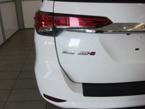 Toyota Fortuner 2.4GD-6 Raised Body automatic - Image 19