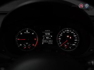 Audi Q3 2.0 TDI Stronic - Image 10