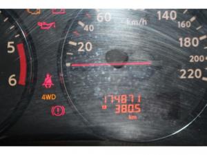 Nissan Pathfinder 3.0 dCi V6 LE automatic - Image 6