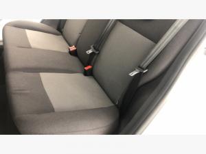 Ford Fiesta 5-door 1.4 Ambiente - Image 21