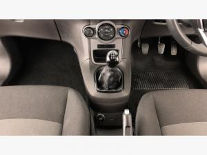 Ford Fiesta 5-door 1.4 Ambiente - Image 30