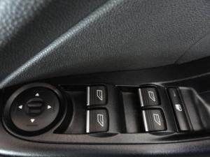 Ford Fiesta 5-door 1.0T Trend - Image 11