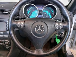 Mercedes-Benz SLK 350 automatic - Image 17
