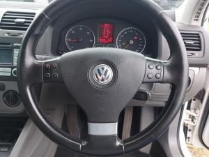 Volkswagen Golf 1.9TDI Comfortline auto - Image 12