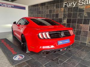 Ford Mustang 5.0 GT fastback - Image 46