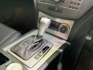 Mercedes-Benz C-Class C200 Kompressor Avantgarde Touchshift - Image 13