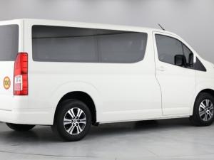Toyota Quantum 2.8 LWB bus 11-seater GL - Image 8