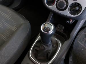 Opel Corsa 1.4 Turbo Enjoy - Image 13
