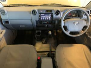 Toyota Land Cruiser 79 Land Cruiser 79 4.2D double cab - Image 5