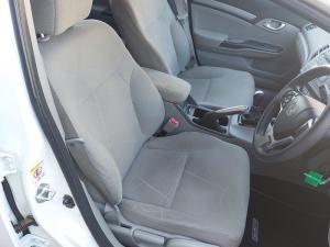 Honda Civic sedan 1.6 Comfort - Image 11