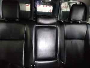 Toyota Hilux 2.8GD-6 double cab 4x4 Raider auto - Image 5