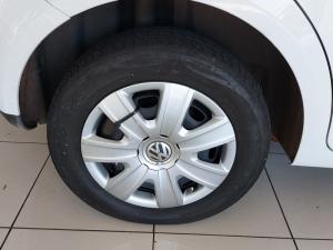Volkswagen Polo Vivo sedan 1.4 Conceptline - Image 6