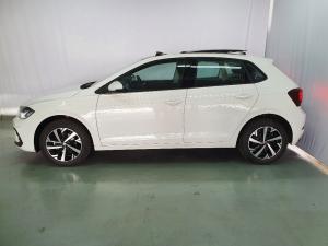 Volkswagen Polo hatch 1.0TSI 70kW Life - Image 3