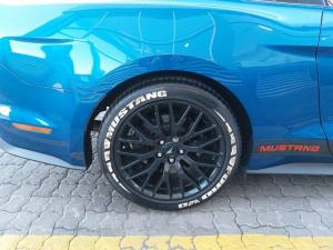 Ford Mustang 5.0 GT fastback auto - Image 9