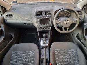 Volkswagen Polo Vivo hatch 1.6 Comfortline auto - Image 8