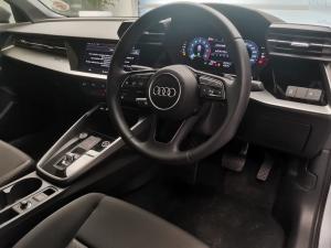 Audi A4 35TDI Advanced - Image 19