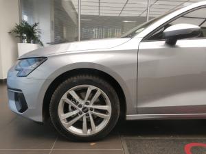 Audi A4 35TDI Advanced - Image 5