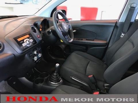 Image Honda Brio Amaze sedan 1.2 Comfort