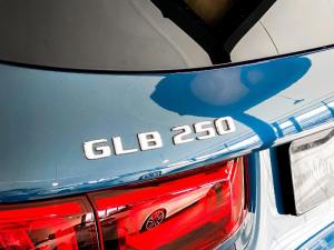 Mercedes-Benz GLB 250 - Image 14