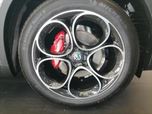 Alfa Romeo Stelvio 2.0T Super - Image 11