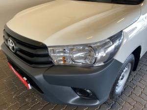Toyota Hilux 2.4GD S (aircon) - Image 11