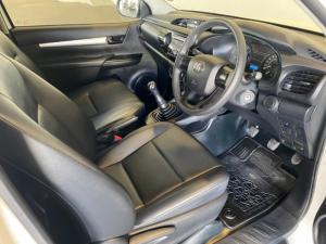 Toyota Hilux 2.4GD S (aircon) - Image 8