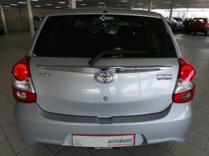 Toyota Etios hatch 1.5 Xs - Image 3