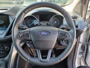 Ford Kuga 1.5 Ecoboost Trend automatic - Image 6