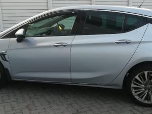 Opel Astra hatch 1.4T Sport - Image 7