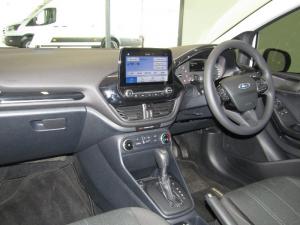 Ford Fiesta 1.0 Ecoboost Trend 5-Door automatic - Image 10