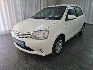 Toyota Etios hatch 1.5 Xs - Image 2