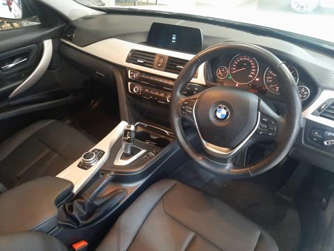 Image BMW 3 Series 318i auto