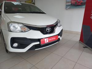 Toyota Etios sedan 1.5 Xs - Image 2