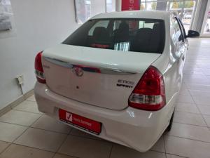 Toyota Etios sedan 1.5 Xs - Image 4